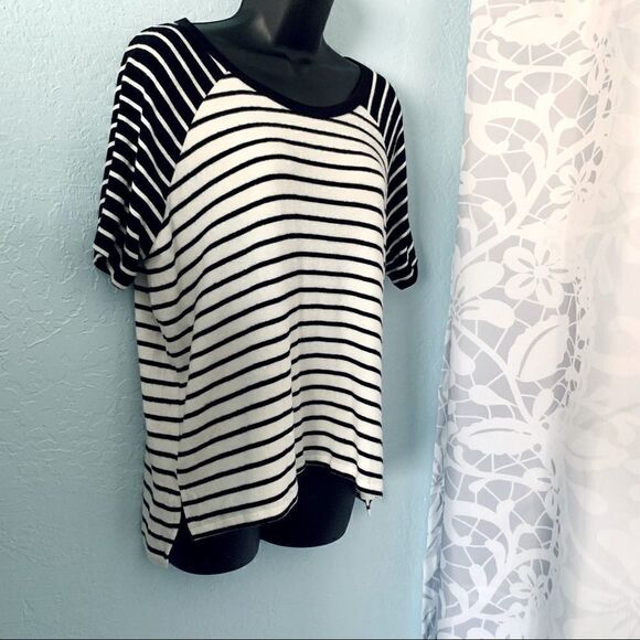 Hye Park and Lune Black & White Short Sleeve Sweater Top Size 1 - Picture 3 of 10